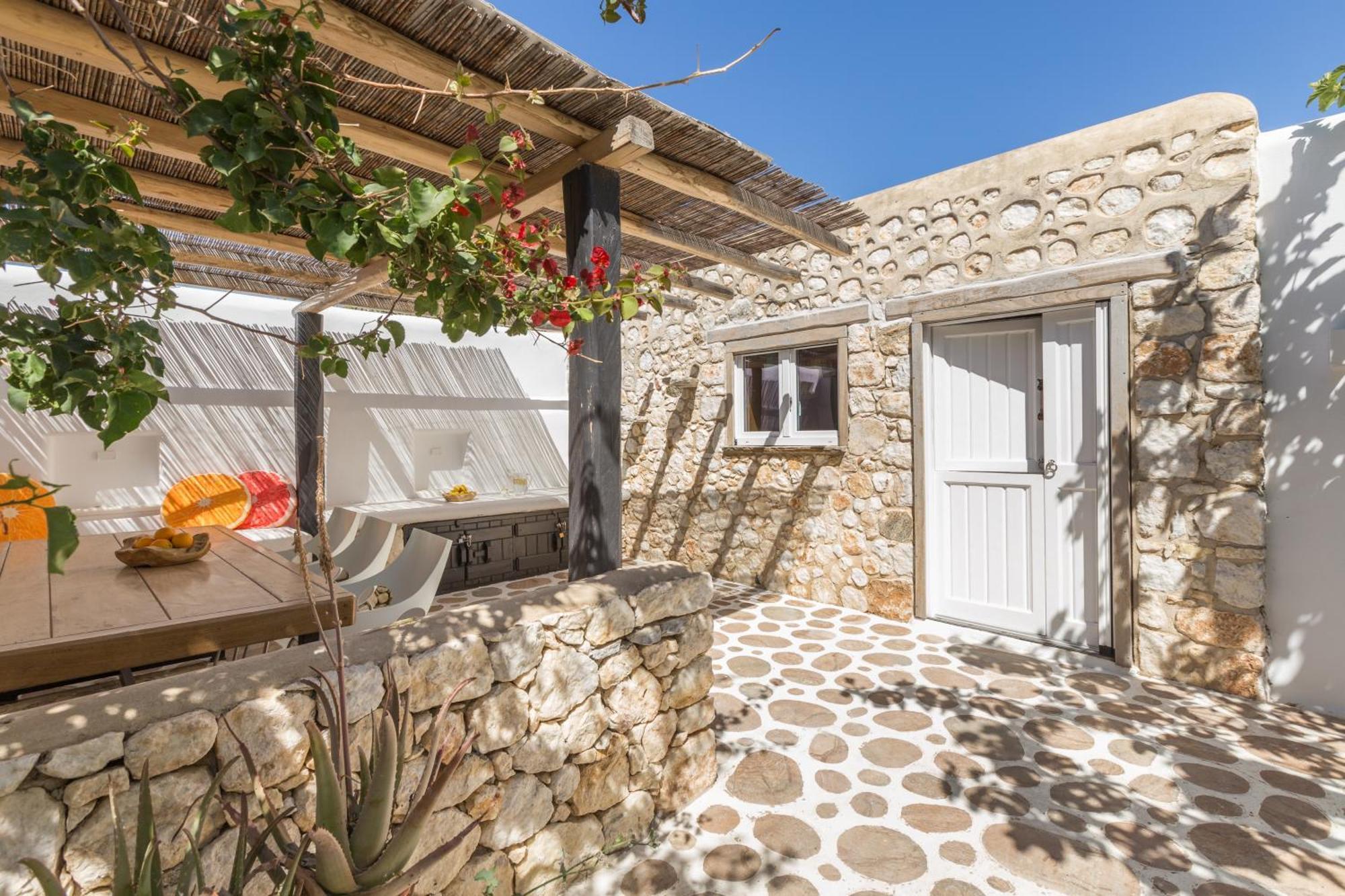 Kallos Villas & Suites Naxos City Room photo